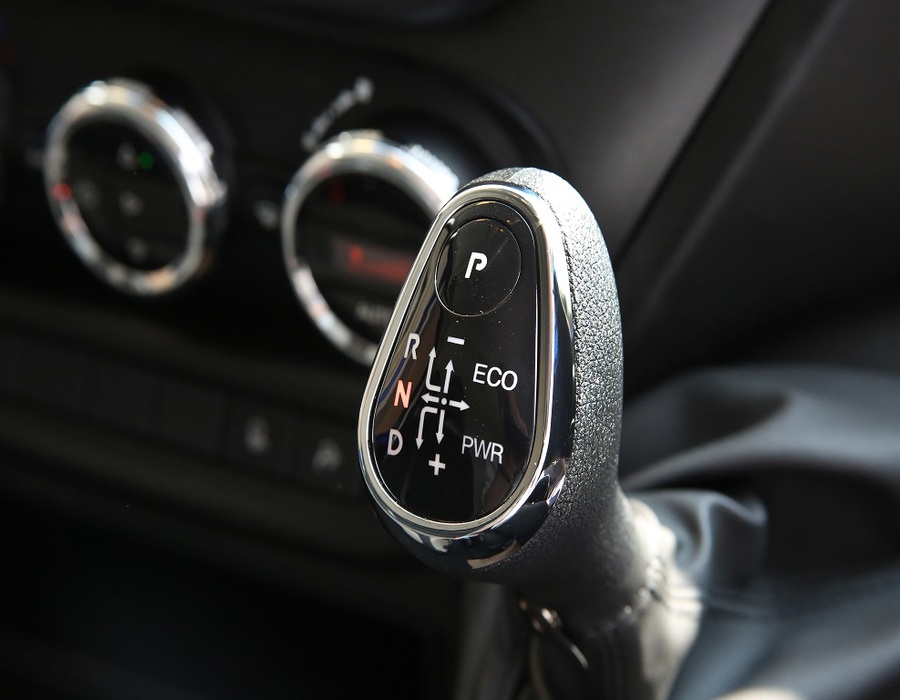 Iveco introduces Daily Hi-Matic the first eight-speed automated gearbox in its class Iveco introduces Daily Hi-Matic the first eight-speed automated gearbox in its class