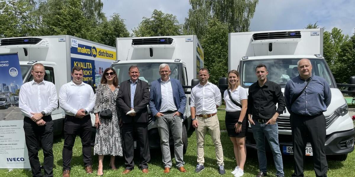 Makro pevzalo prvn nov vozy IVECO Daily. Celkem odebere 191 kus