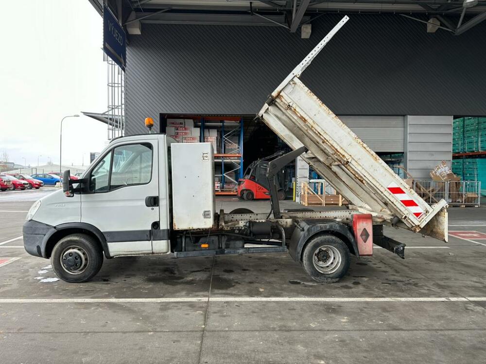 IVECO Daily 70C18 sklpc nstavba
