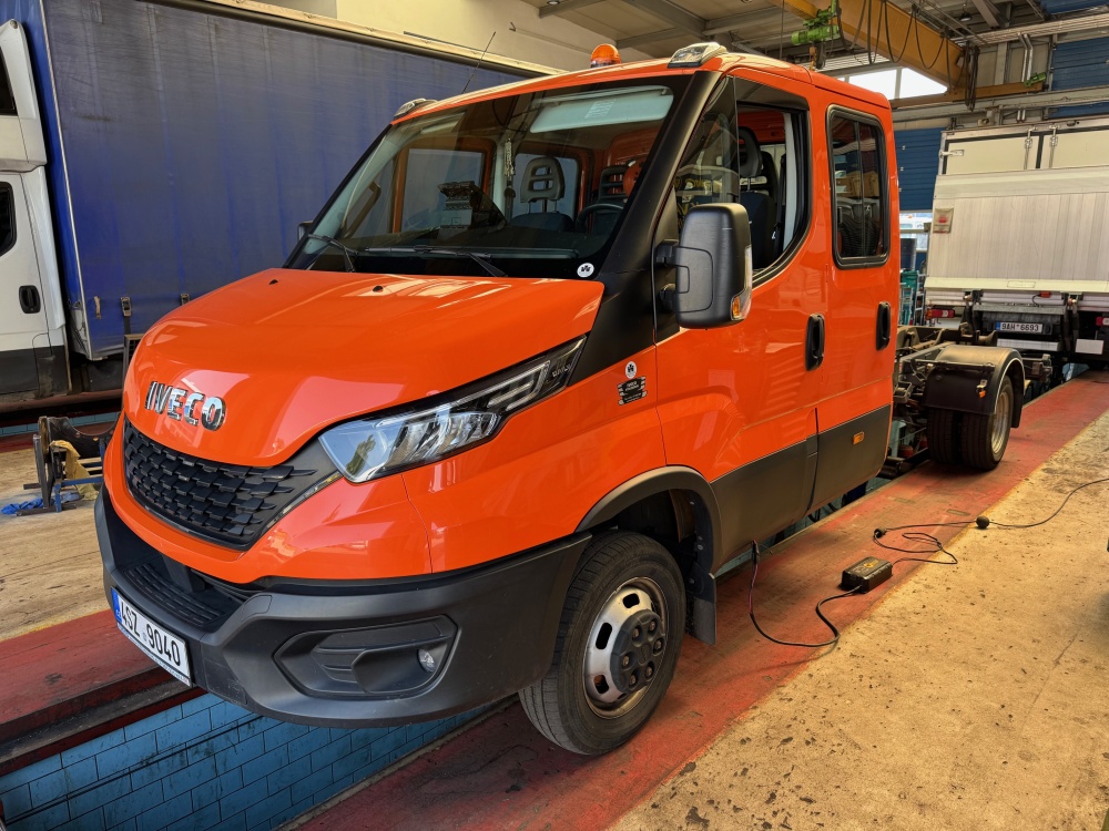 IVECO Daily 50C16HZD - nosi kontejner